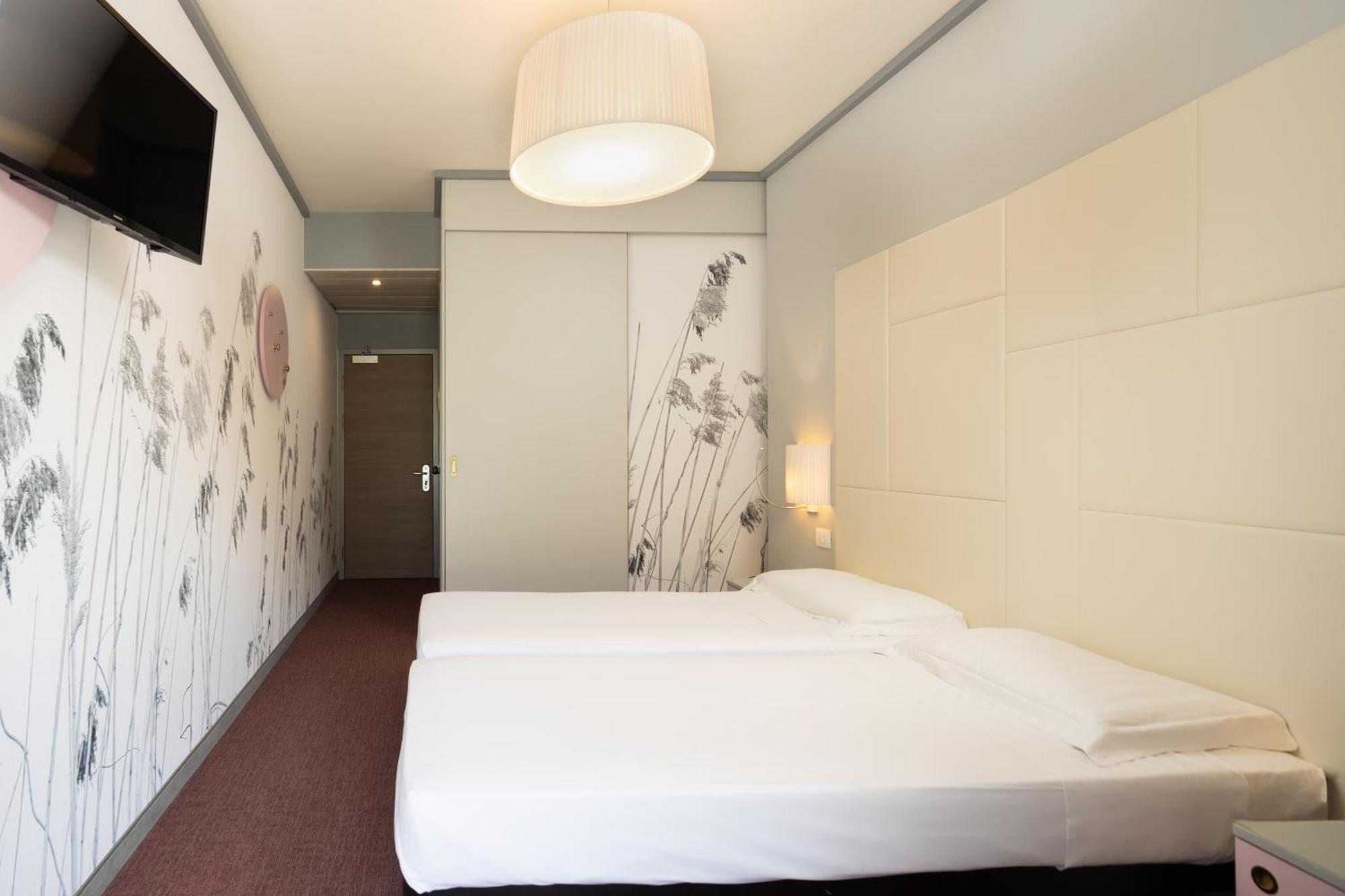 Hotel La Perla - Bike Hotel Garda  Ngoại thất bức ảnh