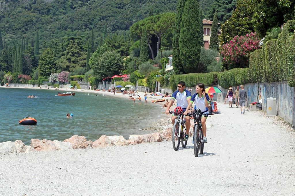 Hotel La Perla - Bike Hotel Garda  Ngoại thất bức ảnh
