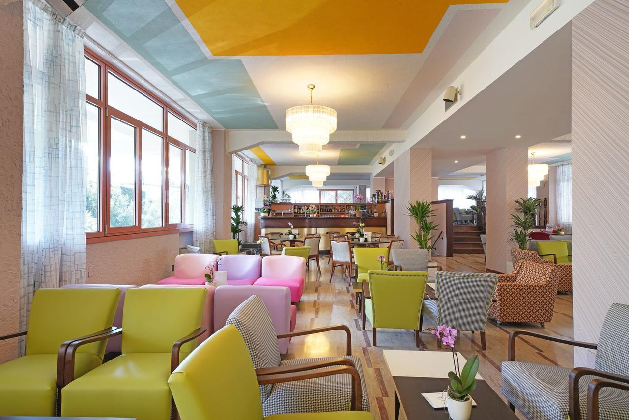 Hotel La Perla - Bike Hotel Garda  Ngoại thất bức ảnh