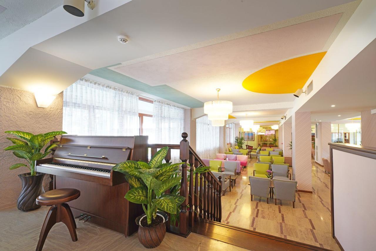 Hotel La Perla - Bike Hotel Garda  Ngoại thất bức ảnh