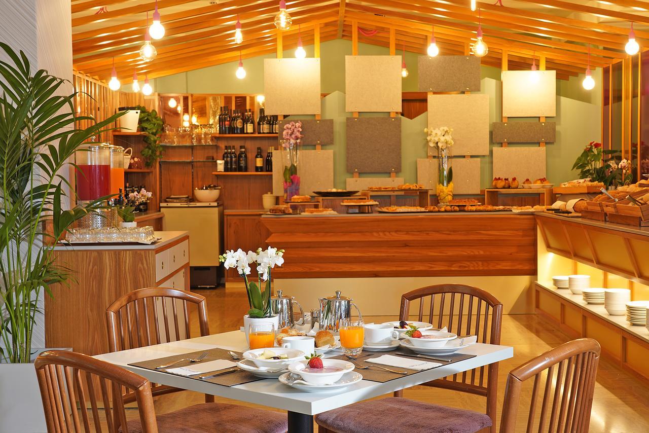 Hotel La Perla - Bike Hotel Garda  Ngoại thất bức ảnh