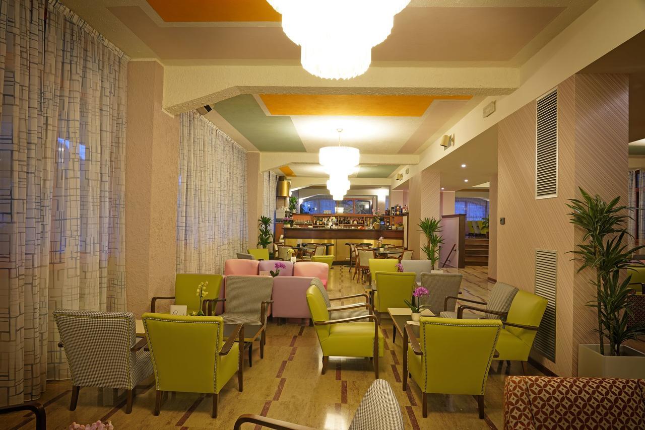 Hotel La Perla - Bike Hotel Garda  Ngoại thất bức ảnh